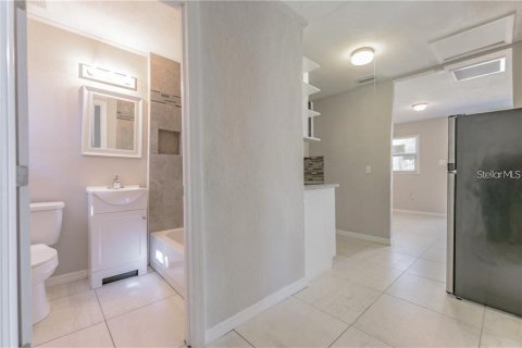 Apartamento en alquiler en Tampa, Florida, 2 dormitorios, 54.72 m2 № 1853227 - foto 12