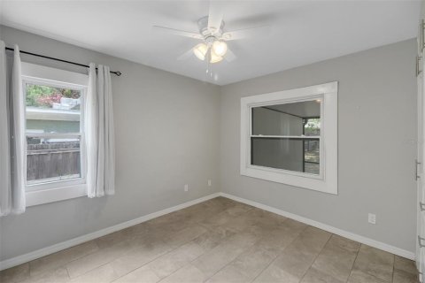 House in Orlando, Florida 2 bedrooms, 82.31 sq.m. № 2227465 - photo 30