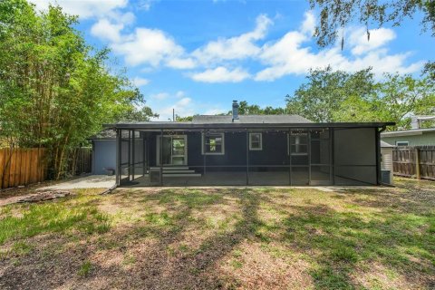 House in Orlando, Florida 2 bedrooms, 82.31 sq.m. № 2227465 - photo 8