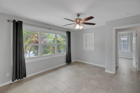 House in Orlando, Florida 2 bedrooms, 82.31 sq.m. № 2227465 - photo 26