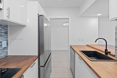 Copropriété à vendre à Miami Beach, Floride: 1 chambre, 77.76 m2 № 2028102 - photo 7