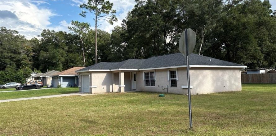 Villa ou maison à Ocala, Floride 3 chambres, 97.83 m2 № 2424119