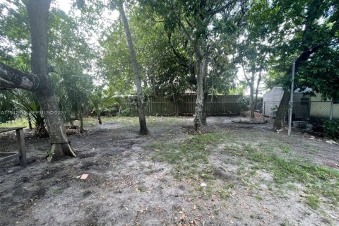 Villa ou maison à louer à Fort Lauderdale, Floride: 3 chambres, 89.74 m2 № 1999280 - photo 11