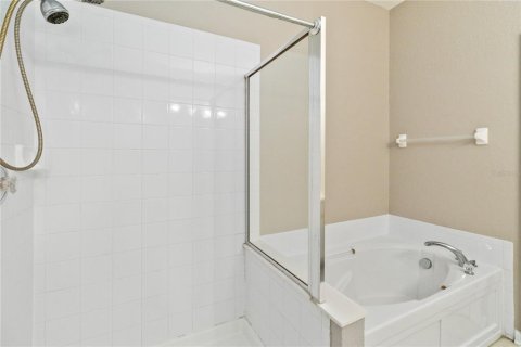 Villa ou maison à louer à Kissimmee, Floride: 3 chambres, 202.16 m2 № 2151162 - photo 16