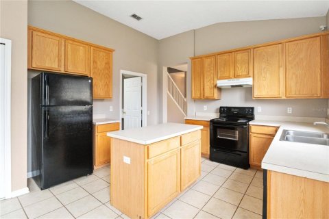 Villa ou maison à louer à Kissimmee, Floride: 3 chambres, 202.16 m2 № 2151162 - photo 7