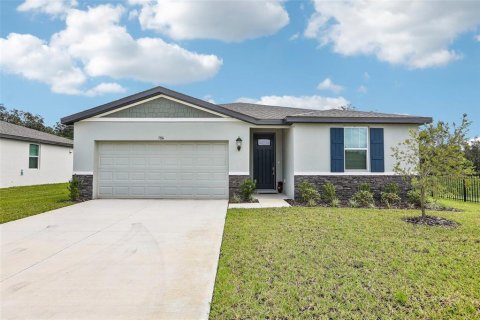 Villa ou maison à Brooksville, Floride 4 chambres, 184.69 m2 № 2389446