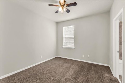 House in Orlando, Florida 5 bedrooms, 257.9 sq.m. № 1879692 - photo 16