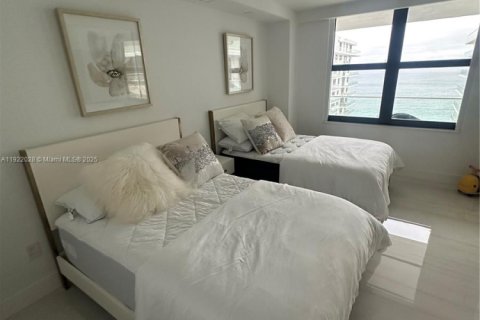 Condominio en venta en Bal Harbour, Florida, 3 dormitorios, 156.82 m2 № 1976020 - foto 8