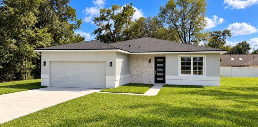 Villa ou maison à Dunnellon, Floride 4 chambres, 151.43 m2 № 2398433