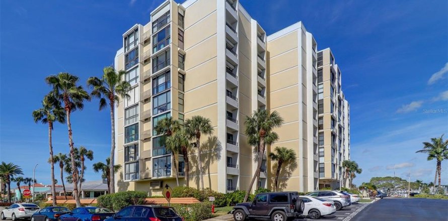 Condo à Clearwater, Floride, 2 chambres  № 2406984