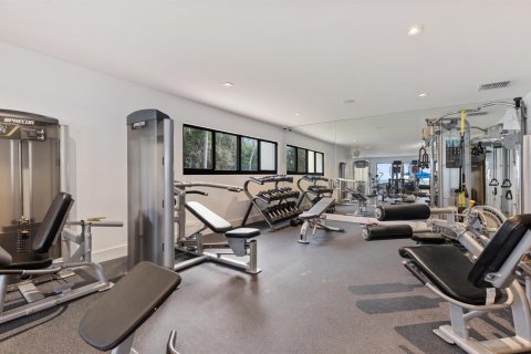 Condo in Highland Beach, Florida, 2 bedrooms № 2394936 - photo 30
