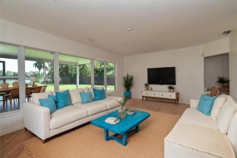 House in Orlando, Florida 3 bedrooms, 138.8 sq.m. № 1810102 - photo 7