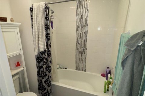 Casa en venta en Saint Cloud, Florida, 7 dormitorios, 432.74 m2 № 1446781 - foto 16