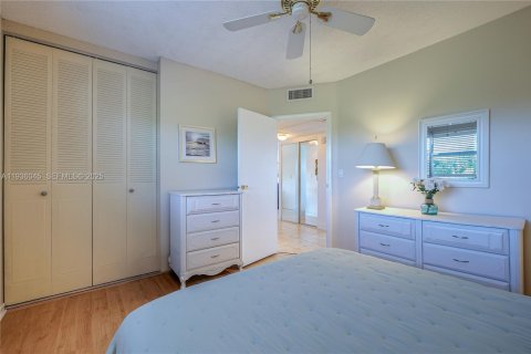 Condominio en venta en Lauderdale Lakes, Florida, 2 dormitorios, 87.7 m2 № 2088438 - foto 14