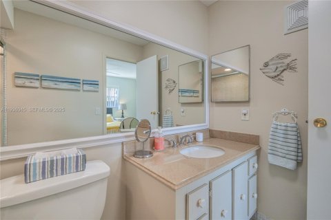 Condominio en venta en Lauderdale Lakes, Florida, 2 dormitorios, 87.7 m2 № 2088438 - foto 22