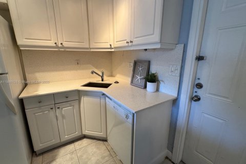 Apartment in Fort Lauderdale, Florida 1 bedroom, 121.33 sq.m. № 1942238 - photo 8
