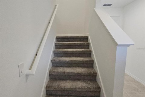 Villa ou maison à louer à Lake Alfred, Floride: 5 chambres, 242.94 m2 № 1906455 - photo 11