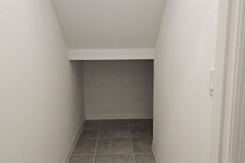 Villa ou maison à louer à Lake Alfred, Floride: 5 chambres, 242.94 m2 № 1906455 - photo 10