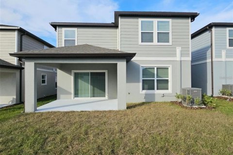 Villa ou maison à louer à Lake Alfred, Floride: 5 chambres, 242.94 m2 № 1906455 - photo 3