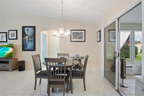 Villa ou maison à vendre à The Villages, Floride: 2 chambres, 115.94 m2 № 2356229 - photo 18