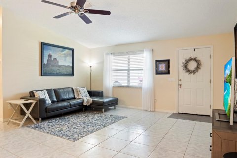 Villa ou maison à vendre à The Villages, Floride: 2 chambres, 115.94 m2 № 2356229 - photo 12