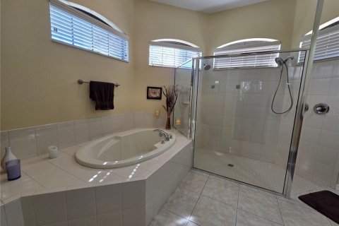 House in Punta Gorda, Florida 3 bedrooms, 200.67 sq.m. № 2229484 - photo 16