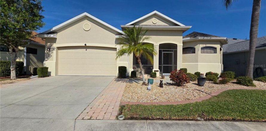 House in Punta Gorda, Florida 3 bedrooms, 200.67 sq.m. № 2229484