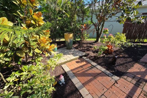 House in Punta Gorda, Florida 3 bedrooms, 200.67 sq.m. № 2229484 - photo 24
