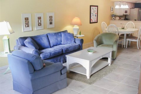 Copropriété à louer à Sarasota, Floride: 2 chambres, 89.09 m2 № 2298799 - photo 4