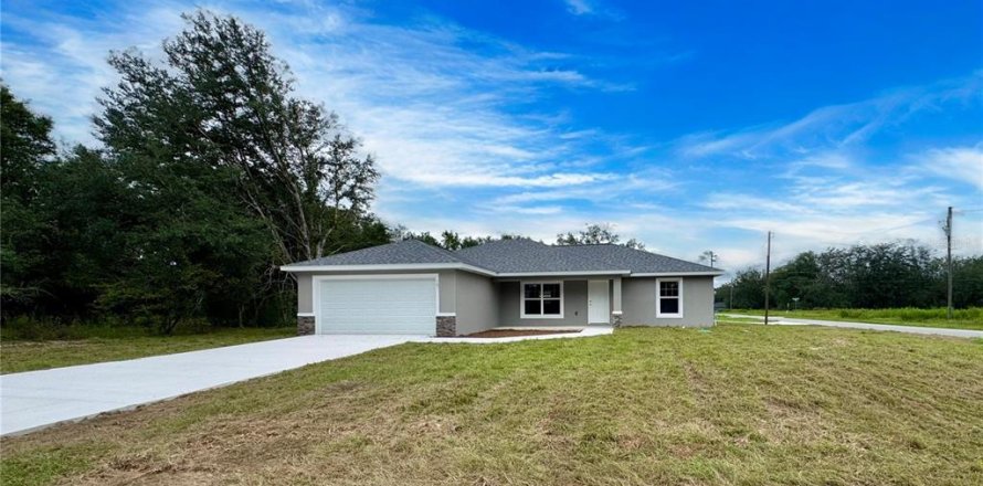 Villa ou maison à Citrus Springs, Floride 3 chambres, 144.65 m2 № 1902262