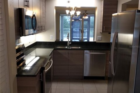 Copropriété à louer à Bradenton, Floride: 2 chambres, 116.69 m2 № 2408224 - photo 6