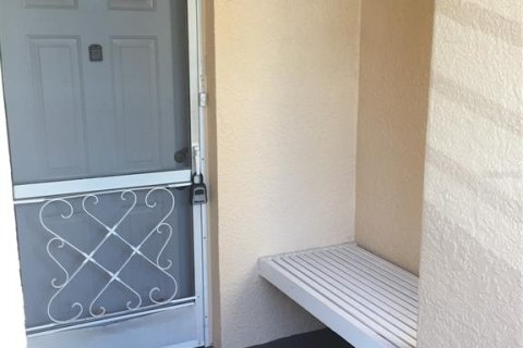 Copropriété à louer à Bradenton, Floride: 2 chambres, 116.69 m2 № 2408224 - photo 2