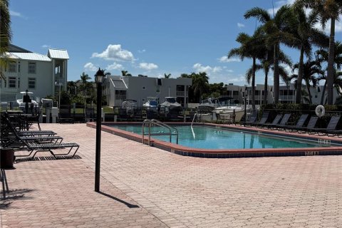 Copropriété à vendre à Punta Gorda, Floride: 2 chambres, 103.49 m2 № 1869868 - photo 4