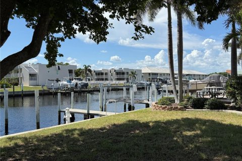 Copropriété à vendre à Punta Gorda, Floride: 2 chambres, 103.49 m2 № 1869868 - photo 10