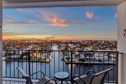 Condo in Pompano Beach, Florida, 3 bedrooms  № 2000274