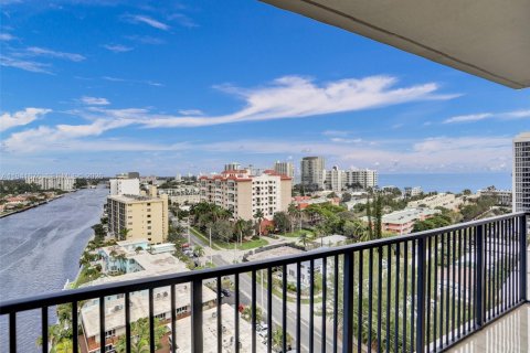 Condo in Pompano Beach, Florida, 3 bedrooms  № 2000274 - photo 20