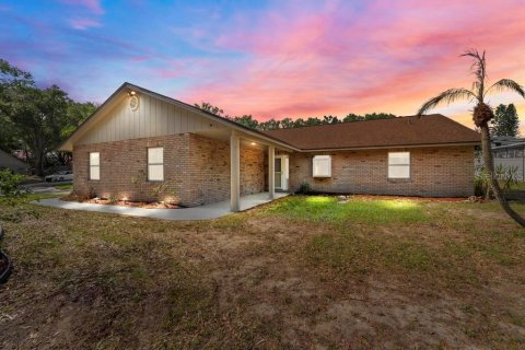 House in Clermont, Florida 3 bedrooms, 177.35 sq.m. № 1719673 - photo 3