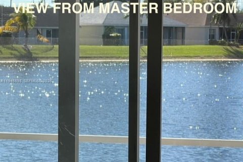 Casa en venta en Homestead, Florida, 3 dormitorios, 143.81 m2 № 2003832 - foto 5