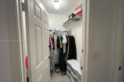 Casa en venta en Homestead, Florida, 3 dormitorios, 143.81 m2 № 2003832 - foto 10