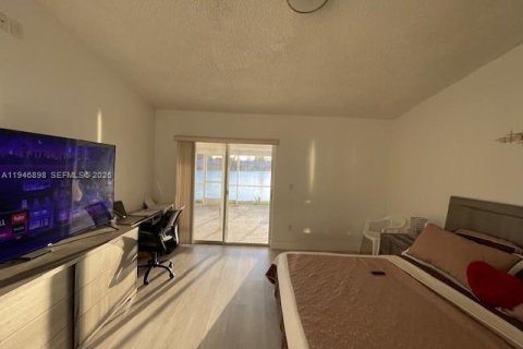 Casa en venta en Homestead, Florida, 3 dormitorios, 143.81 m2 № 2003832 - foto 4