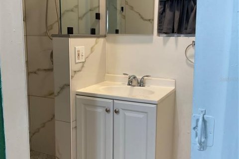 Снять в аренду квартиру в Тампа, Флорида 4 комнаты, 41.81м2, № 2113438 - фото 7