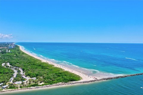 Copropriété à vendre à Fort Pierce, Floride: 2 chambres, 184.78 m2 № 1038173 - photo 1