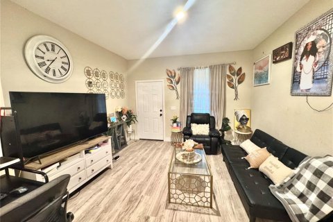 Casa en alquiler en Apopka, Florida, 3 dormitorios, 143.91 m2 № 2137535 - foto 2