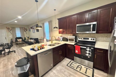 Casa en alquiler en Apopka, Florida, 3 dormitorios, 143.91 m2 № 2137535 - foto 3
