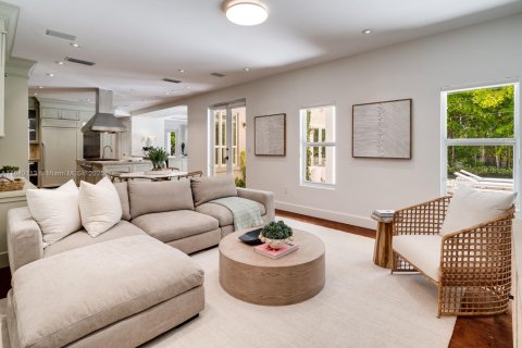 Casa en venta en South Miami, Florida, 5 dormitorios, 345.5 m2 № 1842875 - foto 18