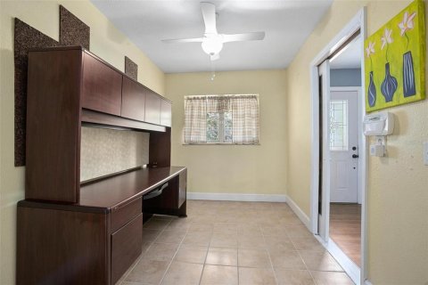 Villa ou maison à vendre à DeLand, Floride: 3 chambres, 187.29 m2 № 1746848 - photo 12