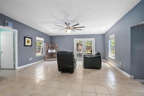 Villa ou maison à vendre à DeLand, Floride: 3 chambres, 187.29 m2 № 1746848 - photo 18
