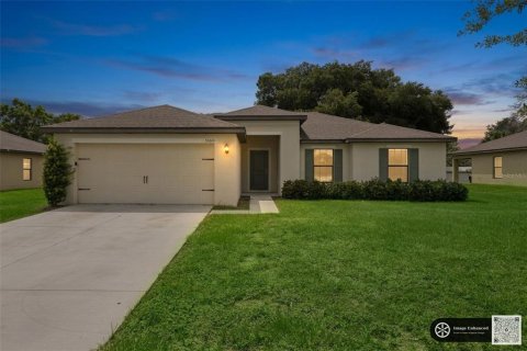 House in Leesburg, Florida 4 bedrooms, 126.16 sq.m. № 2287663