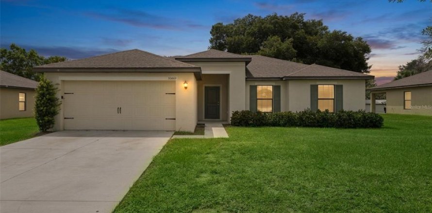Villa ou maison à Leesburg, Floride 4 chambres, 126.16 m2 № 2287663