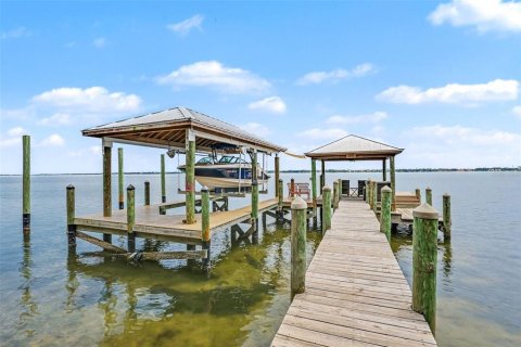 Casa en venta en Cocoa, Florida, 9 dormitorios, 564.2 m2 № 2222352 - foto 5